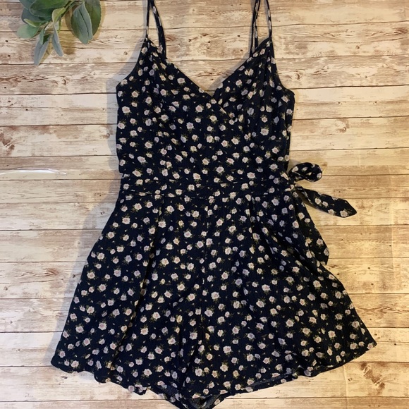 Abercrombie & Fitch Dresses & Skirts - BEAUTIFUL ABERCROMBIE & Fitch Romper